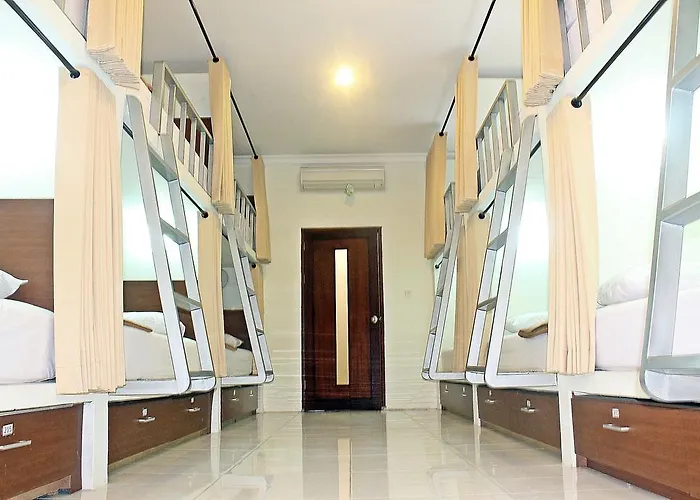 Hostel Mirah *