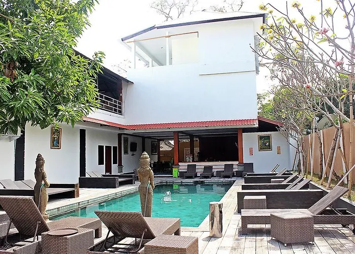 Hostel Mirah *
