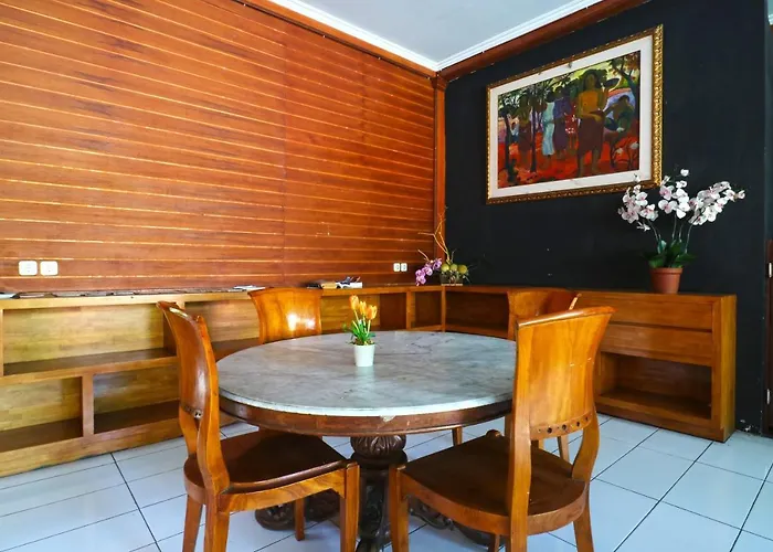 Hostel Mirah Legian (Bali)