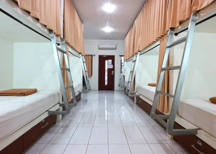 Hostel Mirah