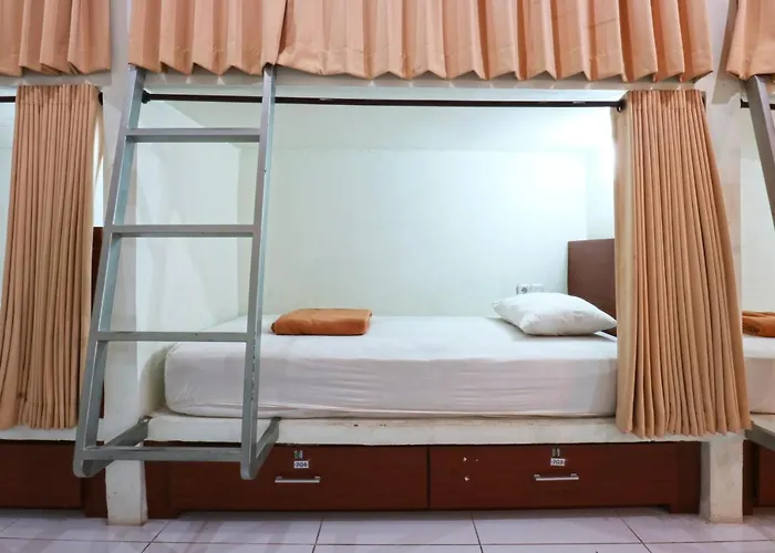 Hostel Mirah *