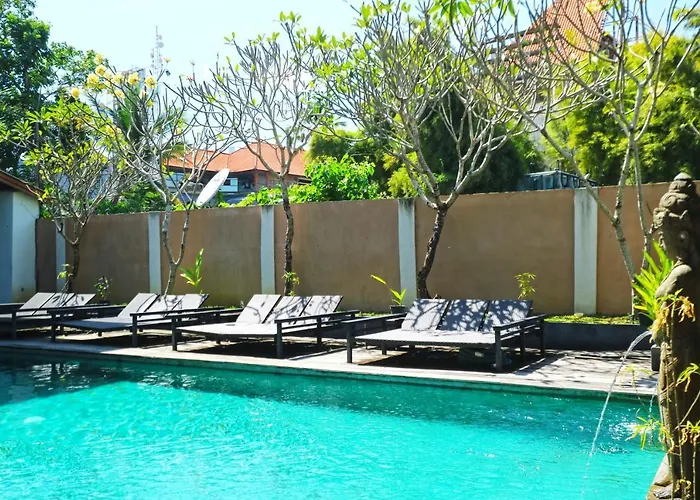 Hostel Mirah Legian (Bali)